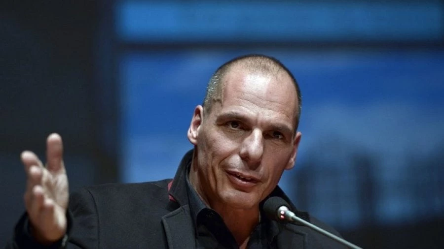 Βαρουφάκης: Παραμύθια της χαλιμάς η έξοδος από το μνημόνιο – Ποιος δανείζει έναν πτωχευμένο;